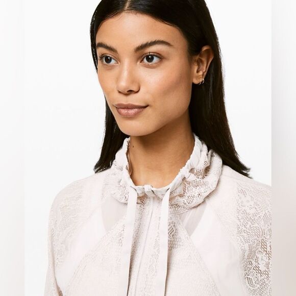 LULULEMON In Depth Lace Jacket - Picture 4 of 15